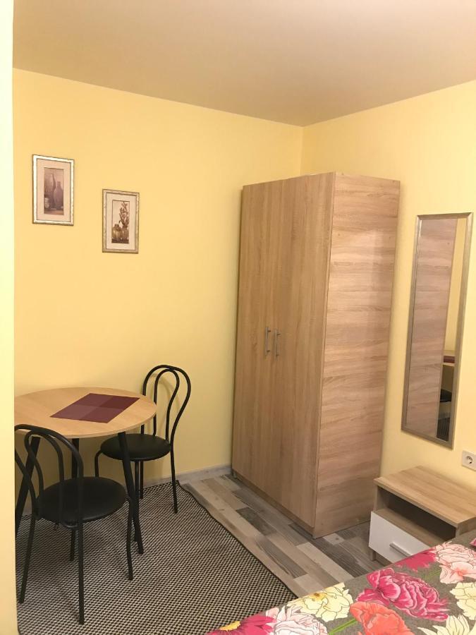 Kyiv Daily Rent: Dobrokhotova 28 Apartment Exterior photo